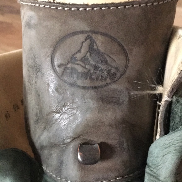 Raichle of Switzerland hiking boots size 11w/9.5m - Picture 8 of 8